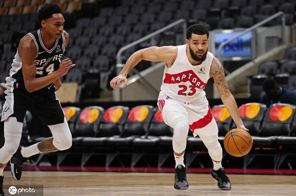 PG- 西亚卡姆和阿奴诺比谁防守强 