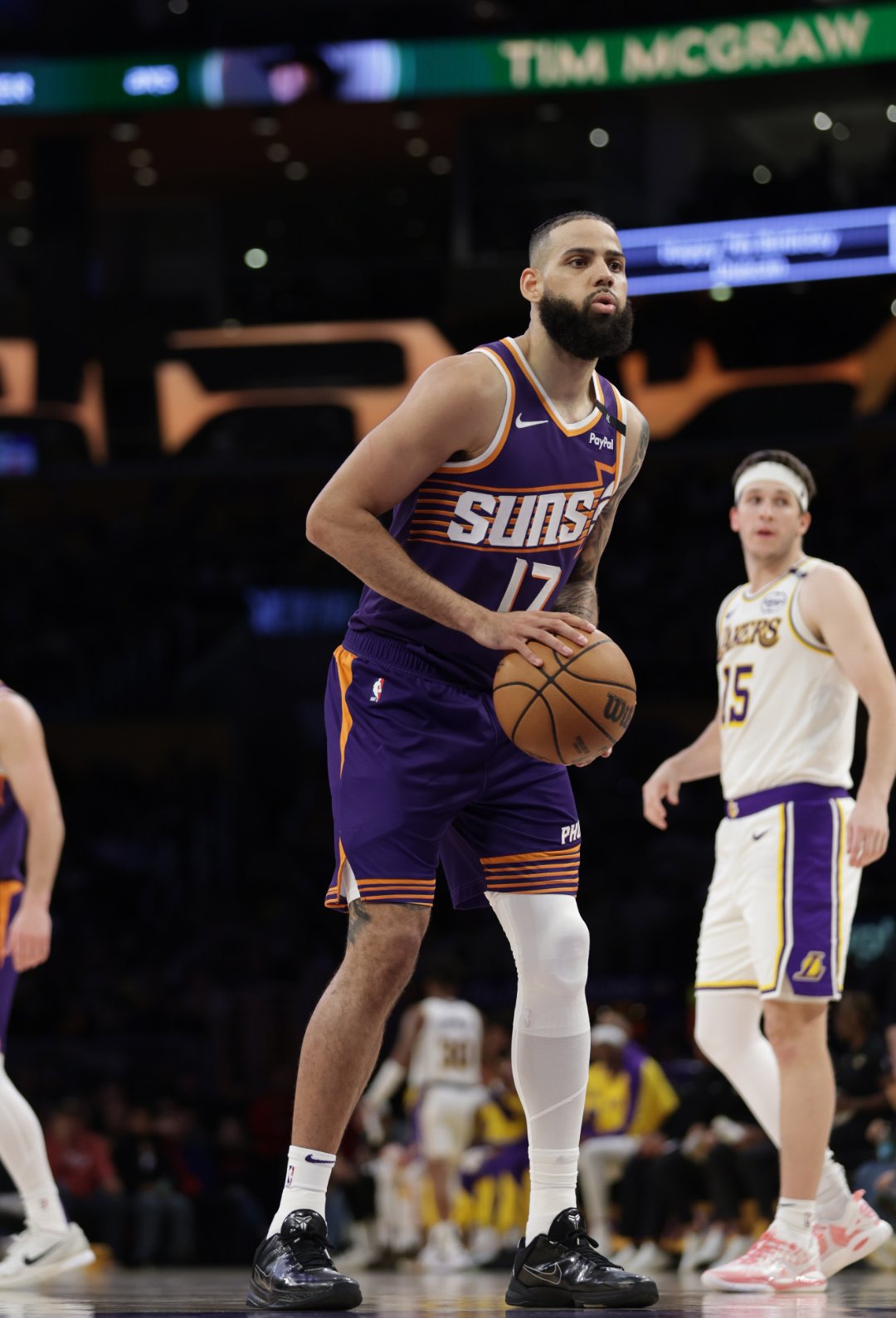 PG电子- 冲刺阶段阿斯顿维拉遗憾出局：NBA总决赛节点到来，气氛紧张，更衣室氛围转暖