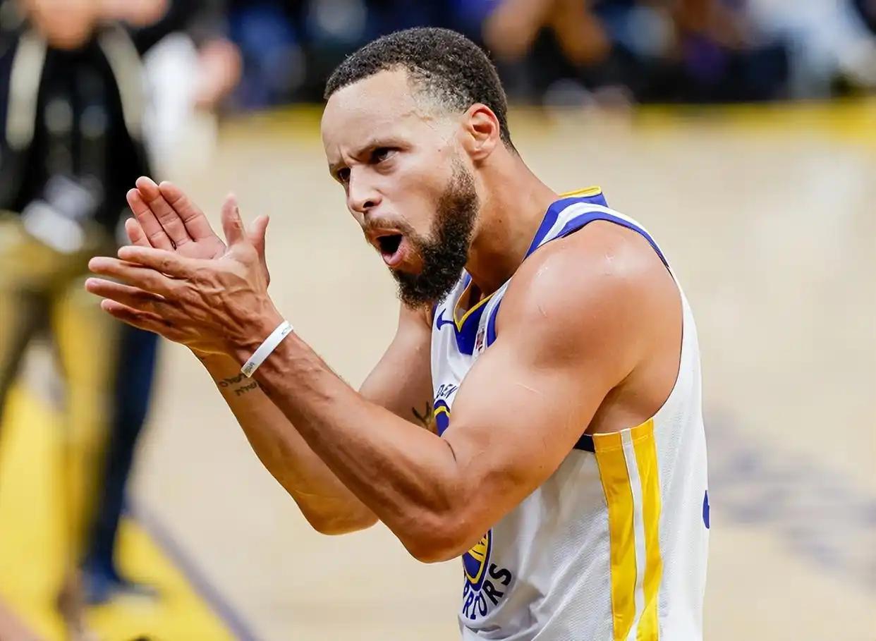 PG-库里连续十场比赛得分超过突破纪录，TL挑战极限！的简单介绍