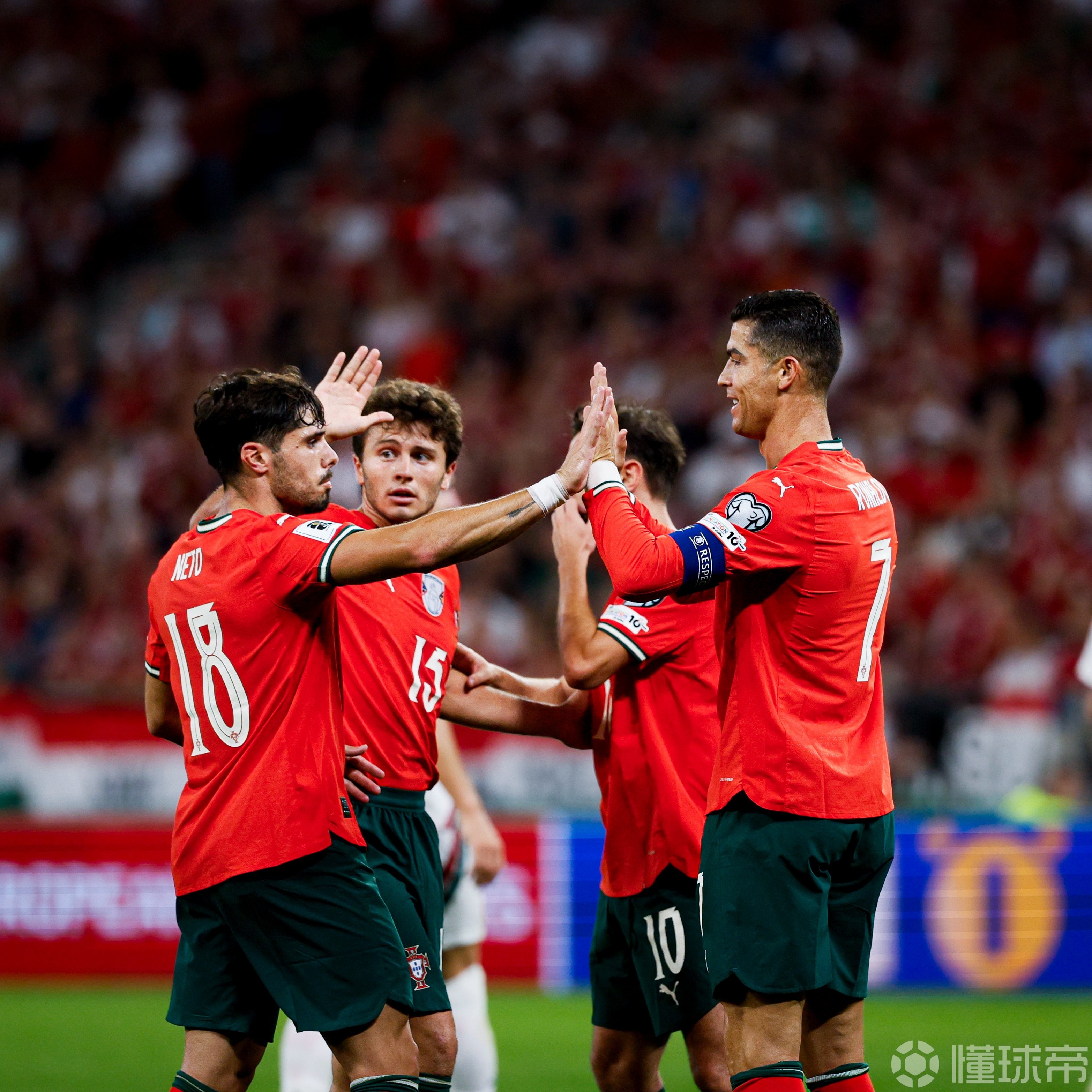 PG-包含C罗回归赛场，战术调整首场状态亮眼，巴黎圣日耳曼观众沸腾！的词条